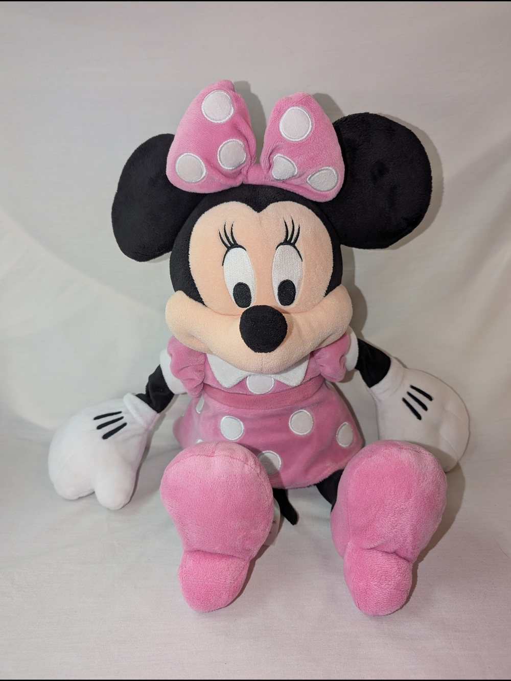 Disney Store Minnie Mouse